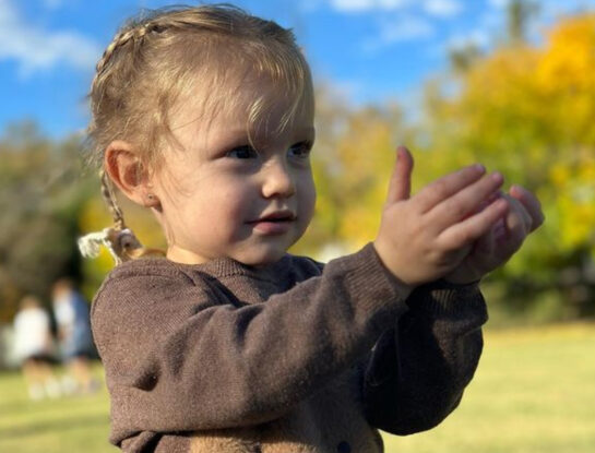 El look súper tierno y canchero de Ana García Moritán