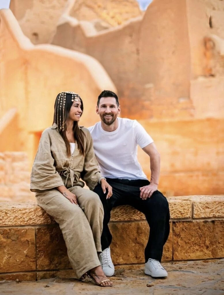 El álbum de fotos de Lionel Messi y Antonela Roccuzzo en Arabia Saudita
