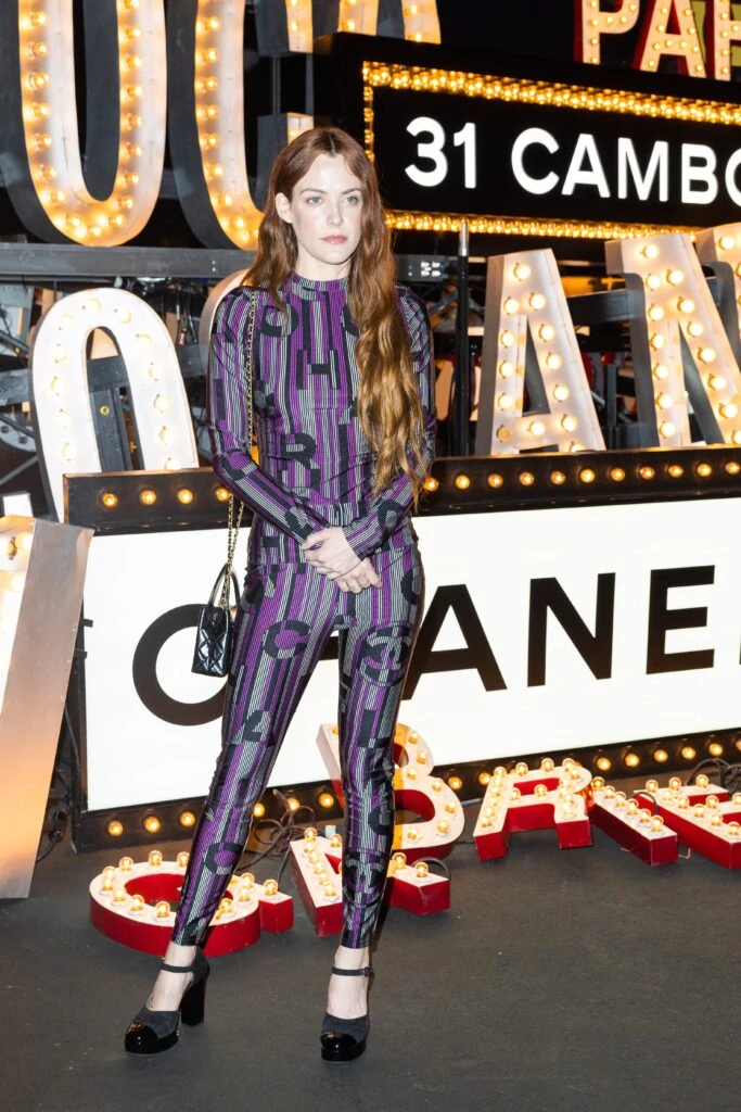 zapatos mary jane o guillermina con moño tendencia chanel 2024 resort