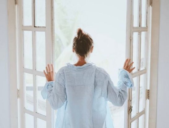 Trucos de limpieza: cómo eliminar y prevenir la humedad en casa