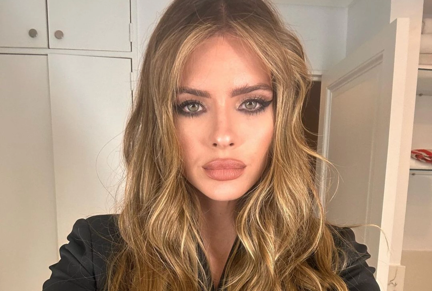 La China Suárez mostró el abrigo must have de esta temporada