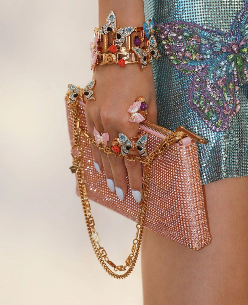 Las mariposas conquistan la moda y serán furor en las calles. Foto: Instagram.