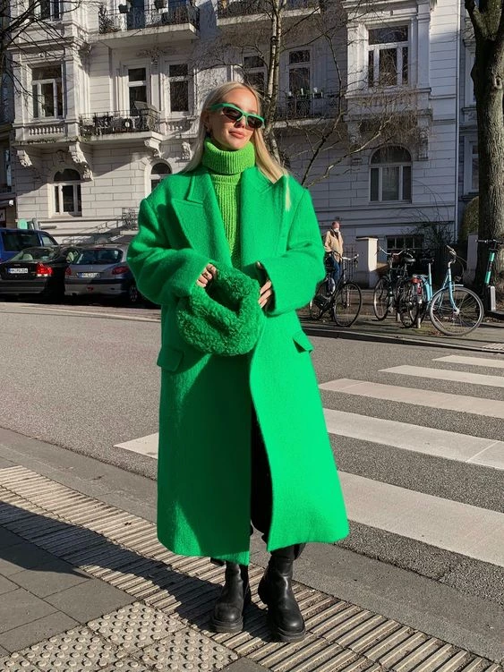 Look total verde para los días fríos