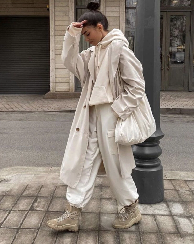 Los buzos oversize son furor este otoño 2023. Foto: Pinterest.