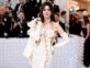 Los detalles del vestido Versace que llevó Anne Hathaway en la MET Gala 2023