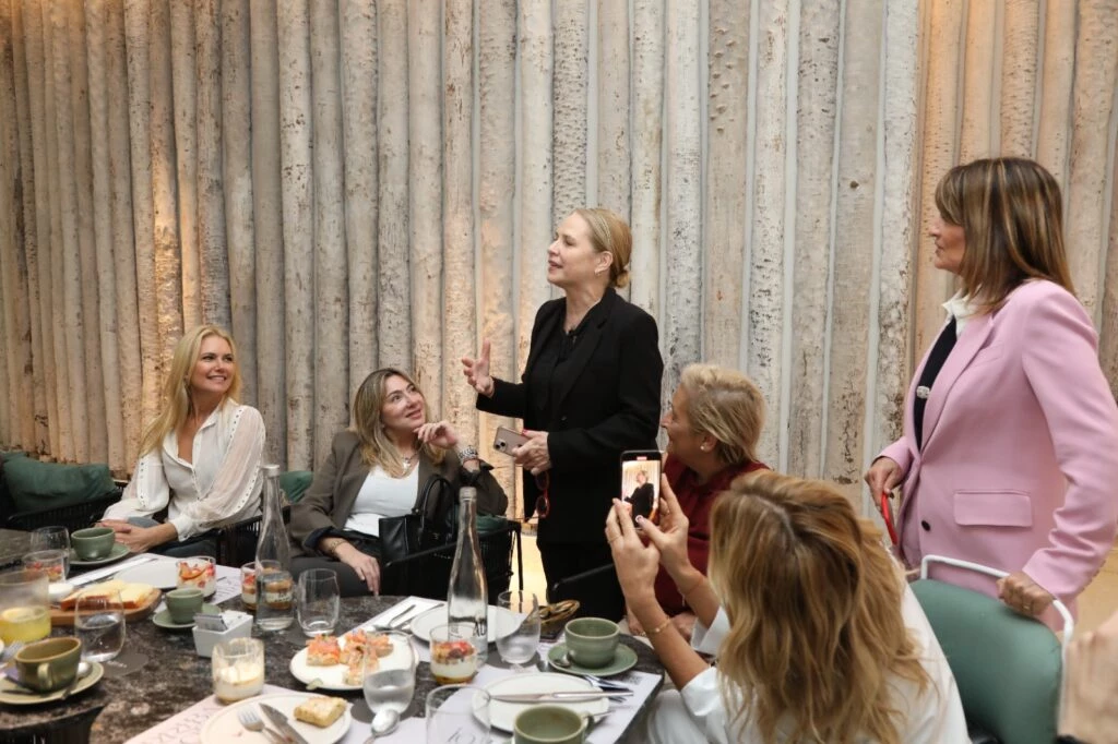 Carla Rodriguez en Martín Fierro de la MOda