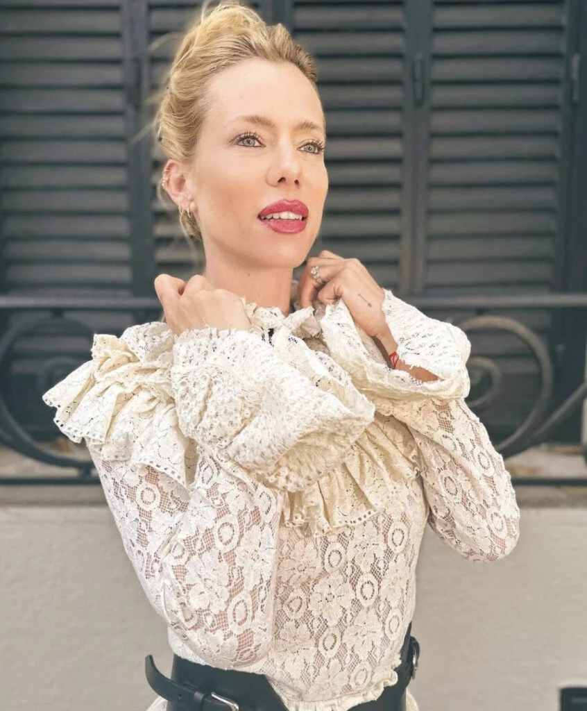 Nicole Neumann usó un rodete desarmado. Foto: Instagram.