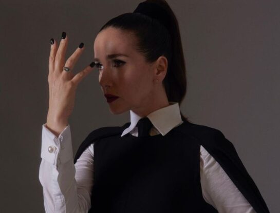 El look preppy de Natalia Oreiro en los Premios Cóndor de Plata