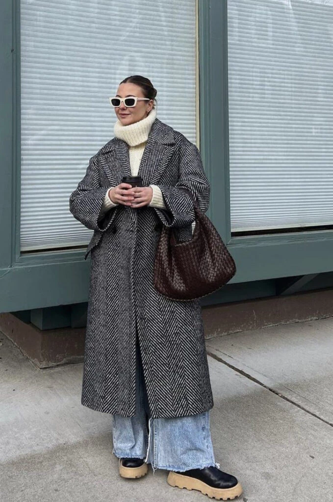 Poleras, la prenda que conquista el street style. Foto: Pinterest.