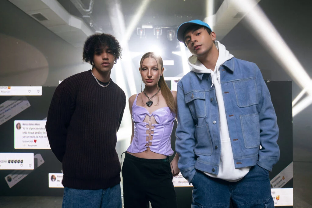 Yami Safdie junto a Micro TDH y Rusherking