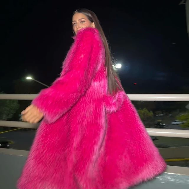 Zaira Nara deslumbró con su look total pink