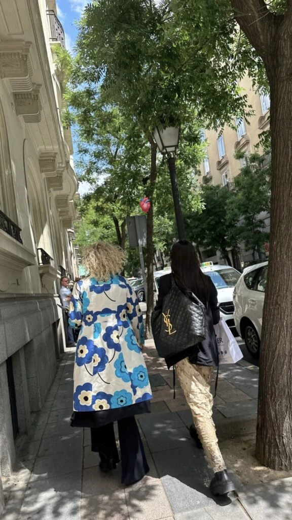 Zaira Nara impactó con un look romántico en Madrid. Foto: Instagram.