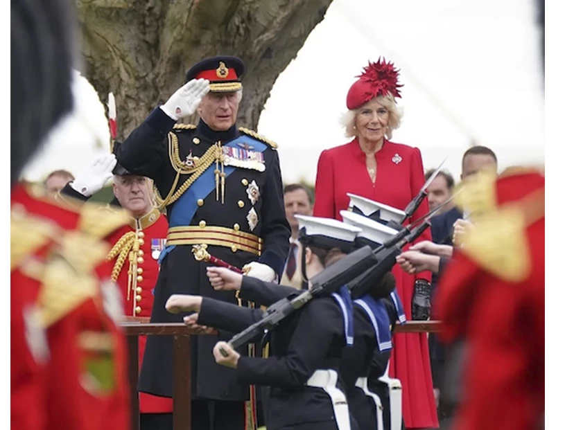 carlos III y camilla coronación