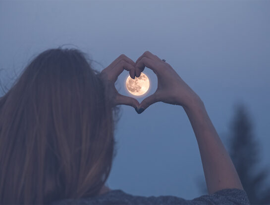 Eclipse de Luna Llena del 5 de mayo: qué hacer y qué evitar ese día para aprovechar toda su energía