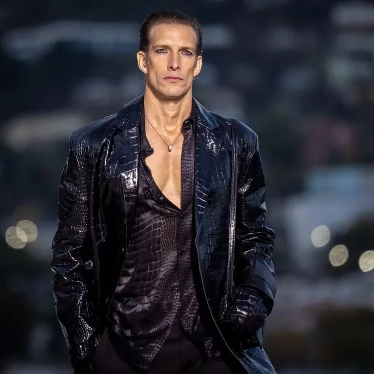 ivan de pineda versace