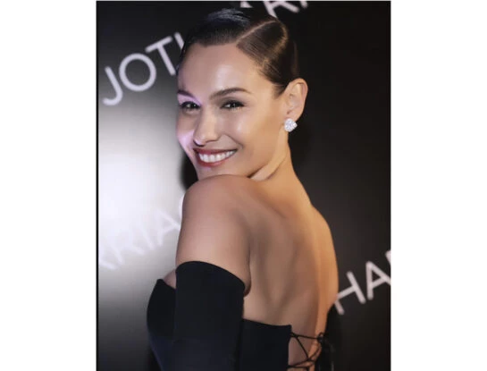 Pampita impactó con un look old Hollywood