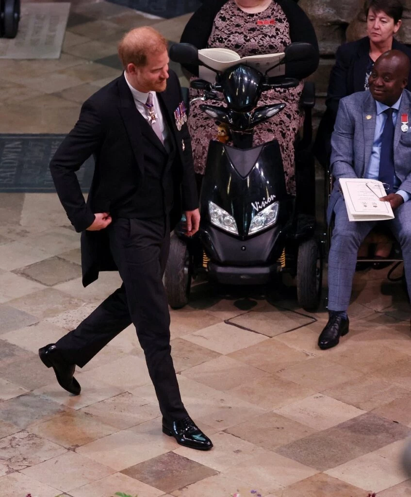 principe harry coronacion carlos iii