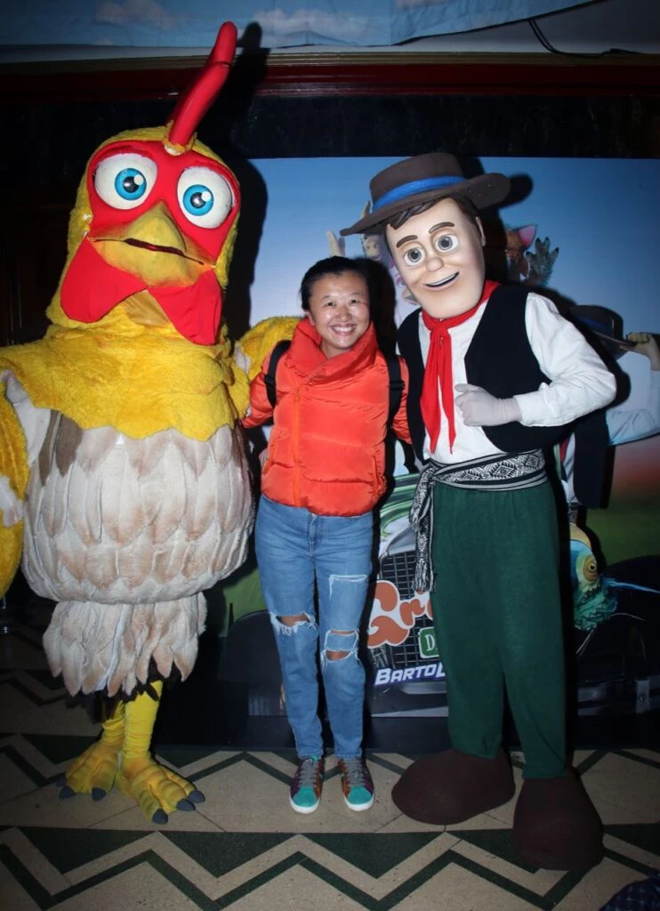Famosos en el Teatro infantil "La granja de Zenon"