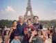 Jairo con hijos y nietos en París