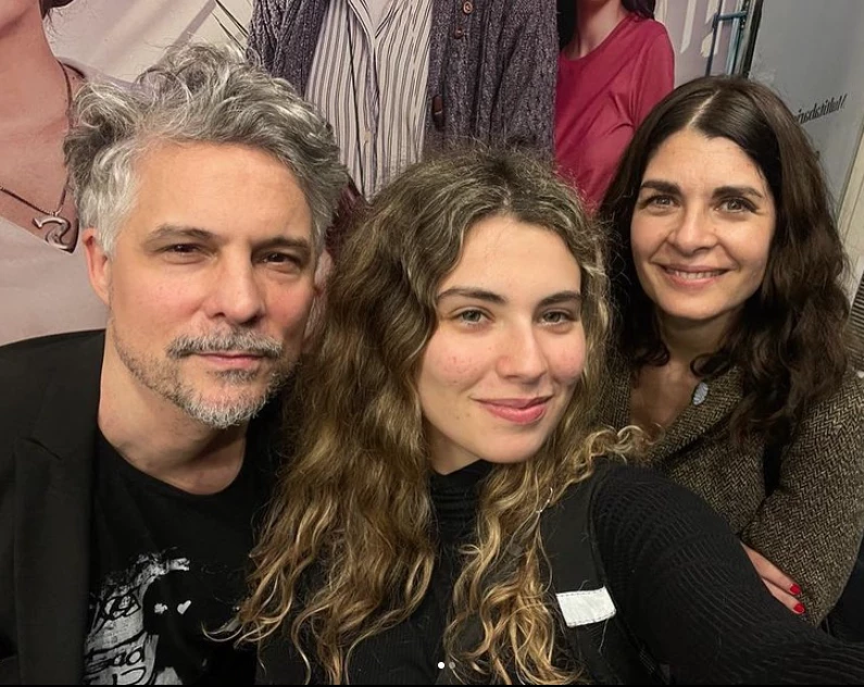 Soledad Villamil y Federico Olivera con una de sus hijas