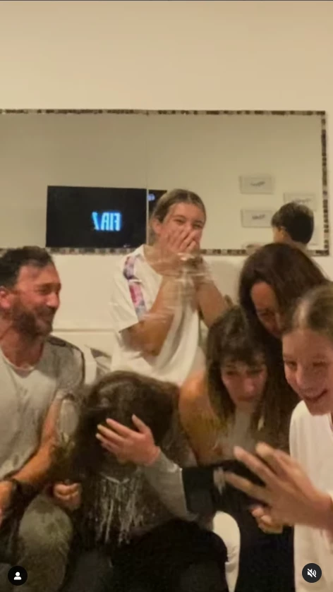 Indiana, Allegra y Sienna Cubero en familia