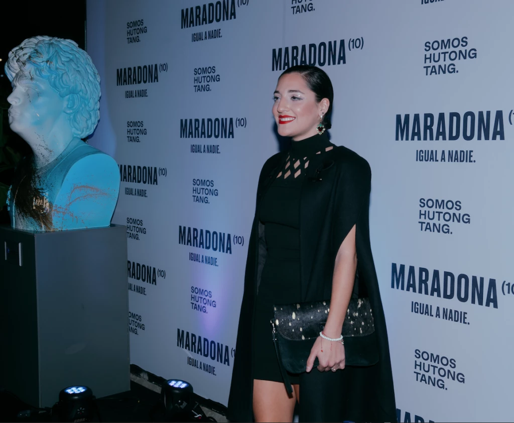 Jana Maradona en la inauguración del restó Maradona