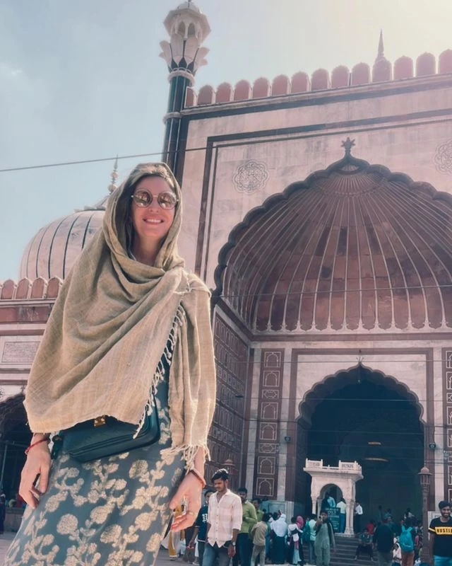 Dolores Barreiro con look chic