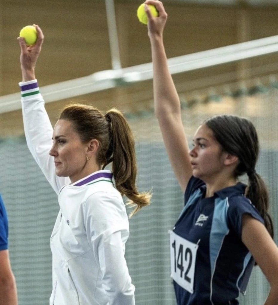 El look sporty de Kate Middleton. Foto: Instagram.