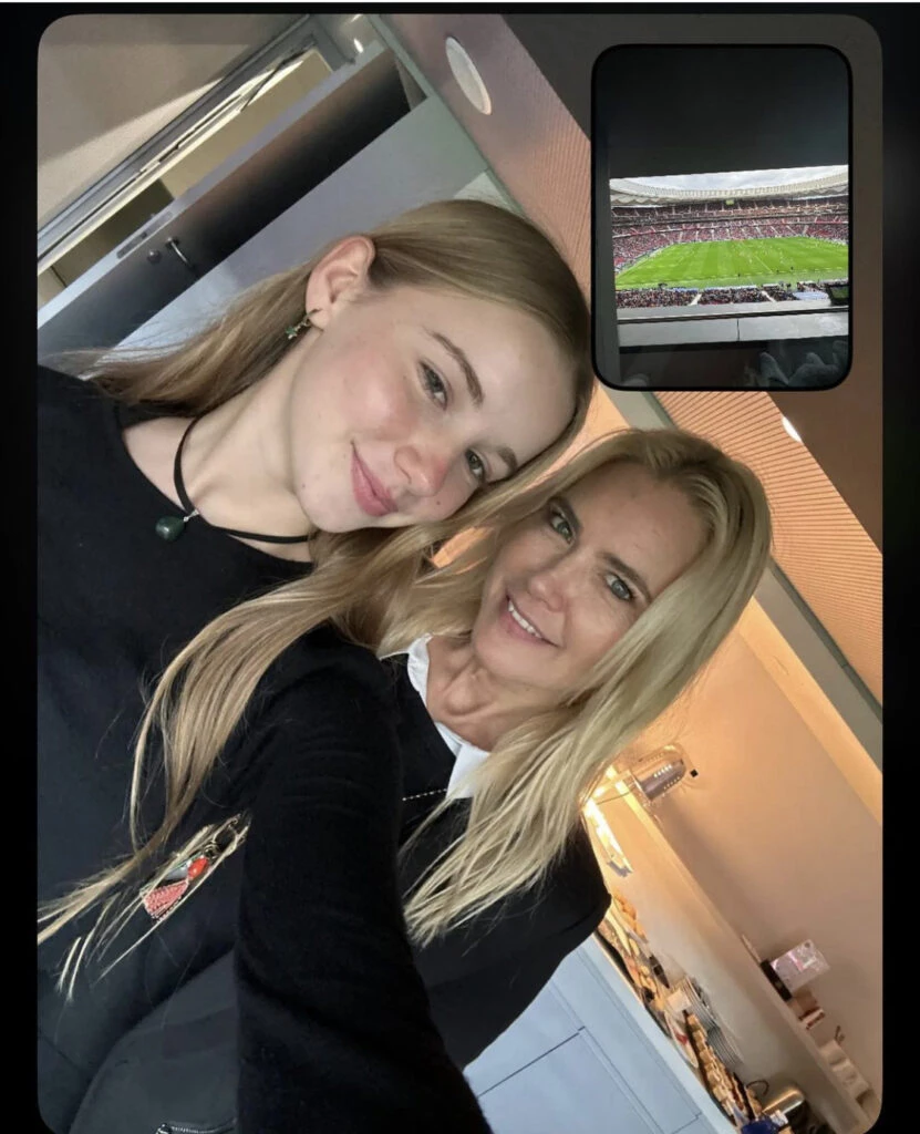 El look súper fashionista de Taína Gravier. Foto: Instagram.