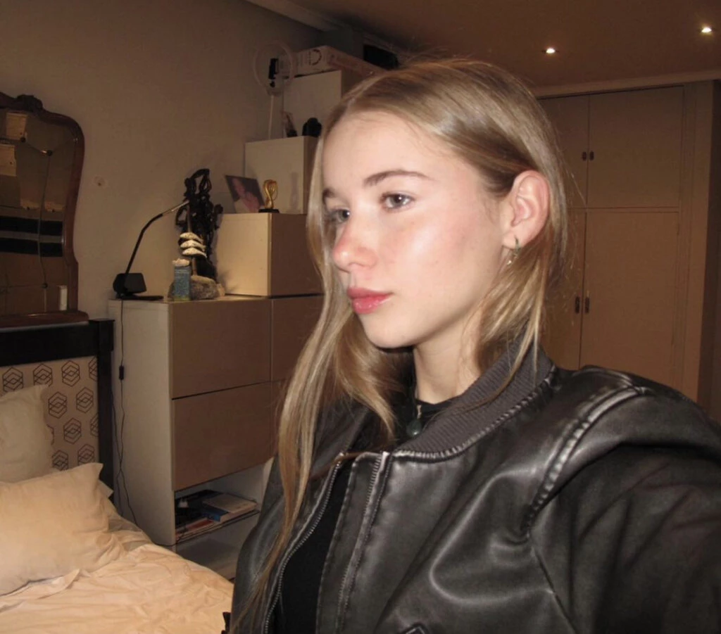 El look súper fashionista de Taína Gravier. Foto: Instagram.