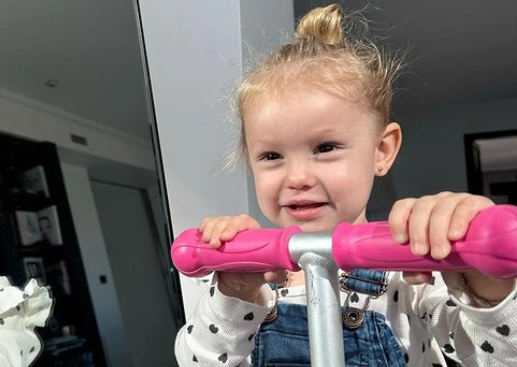 El tierno look denim de Ana García Moritán, la hija de Pampita