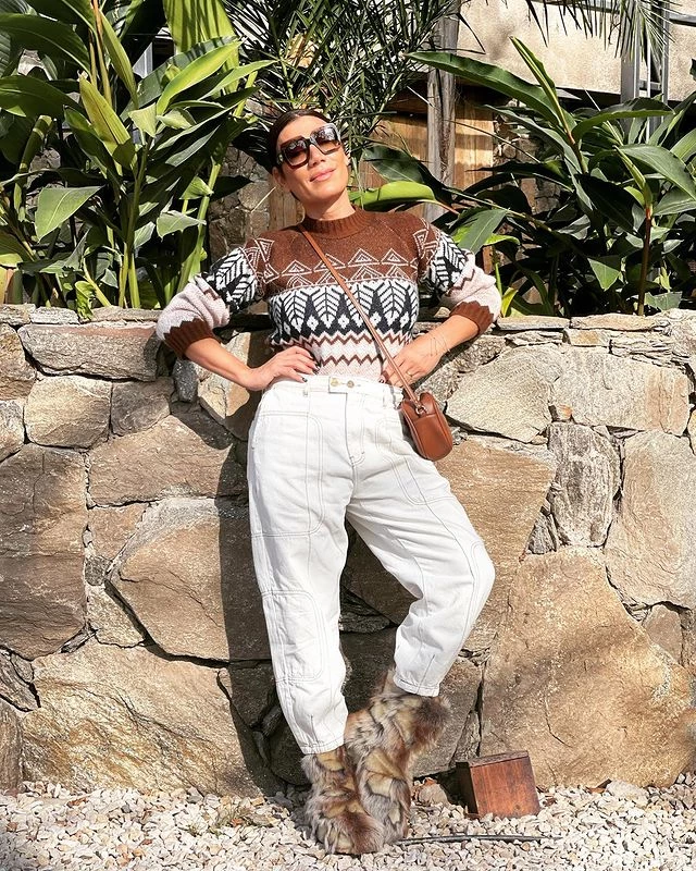 Flor de la V con look invernal