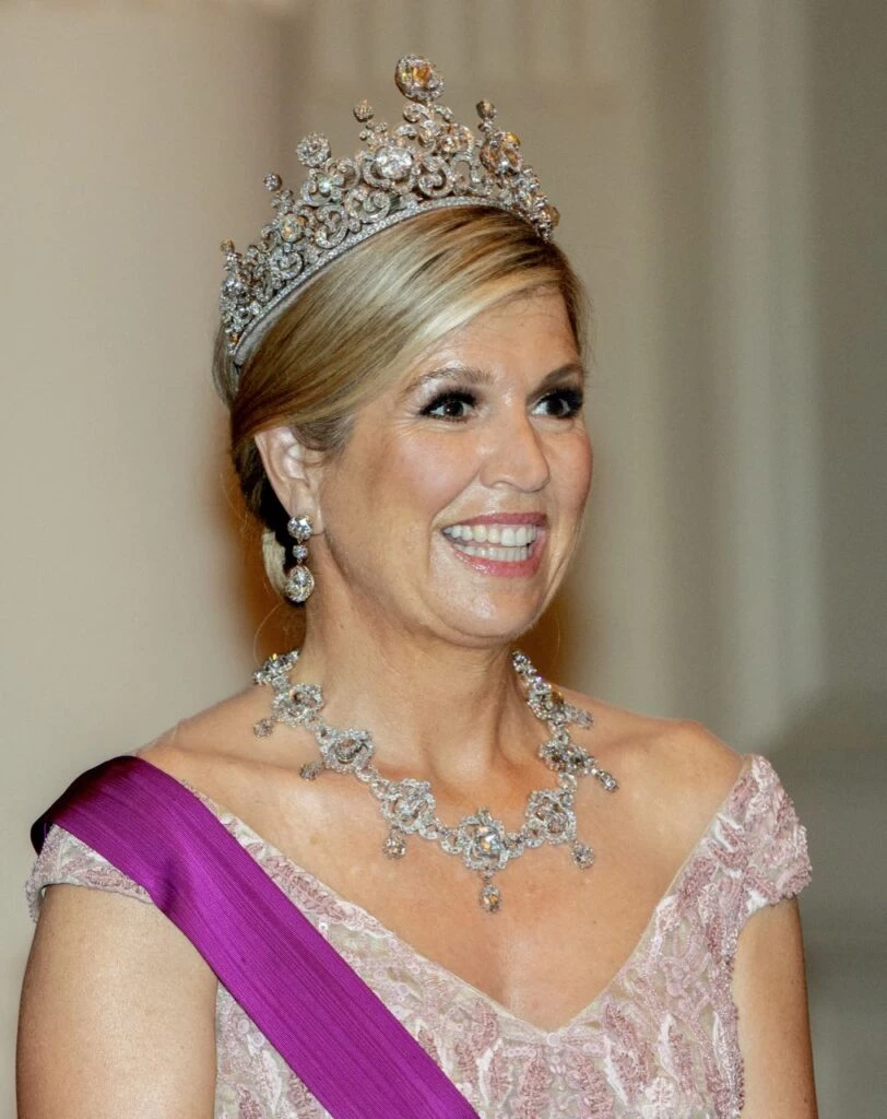 Máxima con look de gala