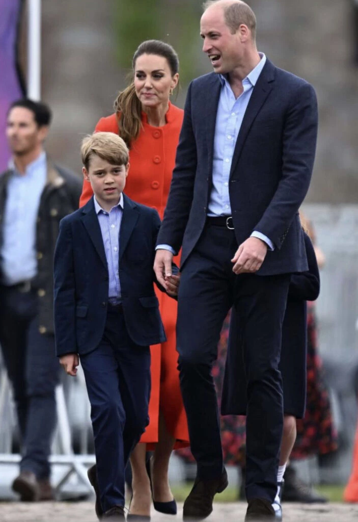 Kate Middleton, el príncipe William y George. Foto: Instagram. 