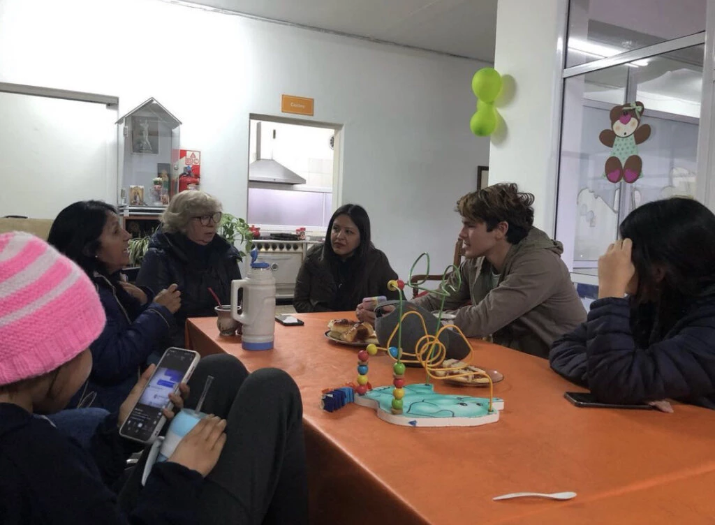 Marcos Ginocchio visitó una fundación de chicos con cáncer. Foto: Instagram.
