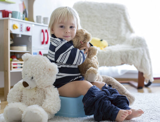 Enuresis y control de esfínteres: todo lo que tenés que saber antes de sacarle los pañales a tu hijo