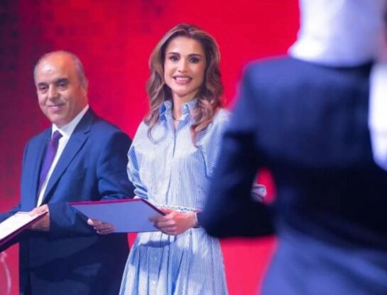 Rania de Jordania cautivó con un look moderno y chic