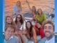 Pampita en Ibiza con su grupo de amigos
