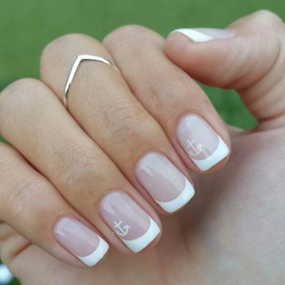 Uñas con anclas