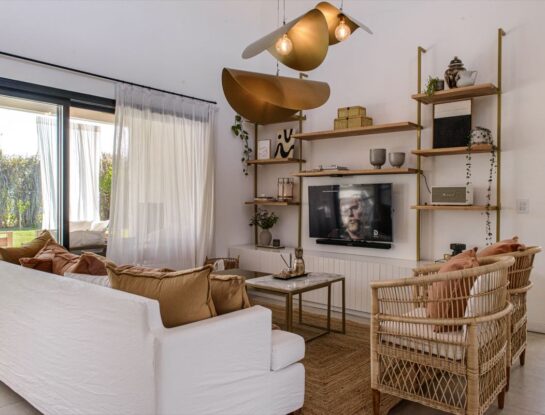 Video deco: una casa decorada con el discreto encanto de los detalles