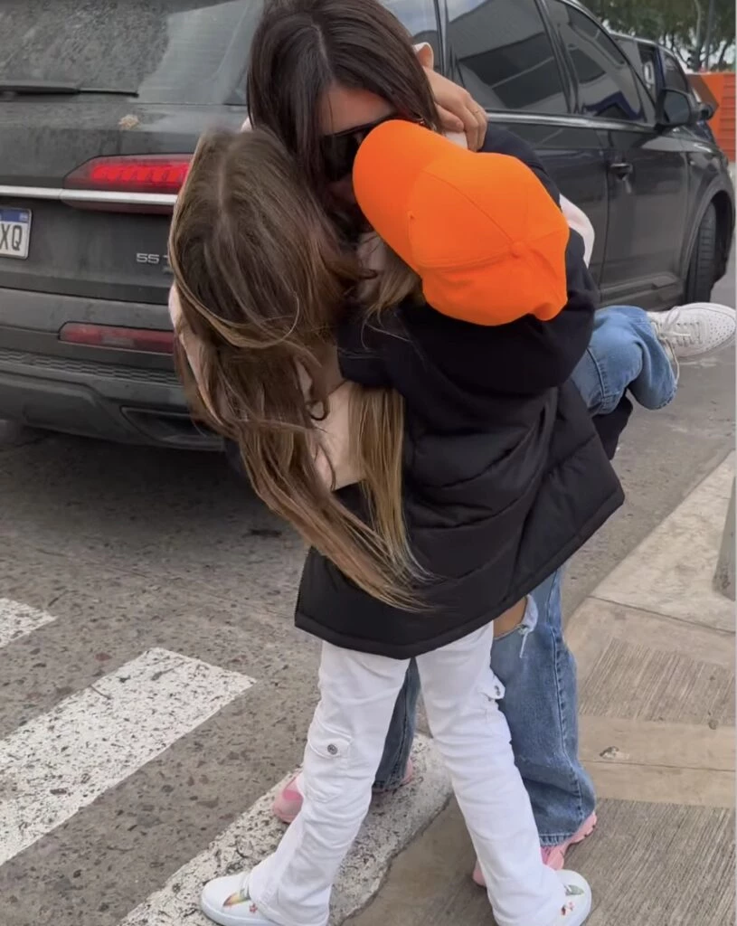 Wanda Nara recibió a sus hijas en Buenos Aires. Foto: Instagram.