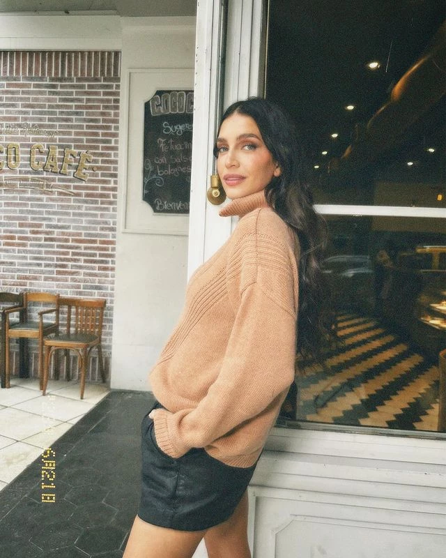 Zaira Nara lució un look comfy chic