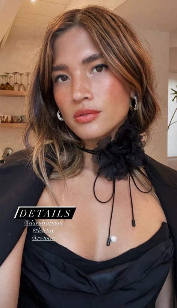 choker de flor accesorio 2023