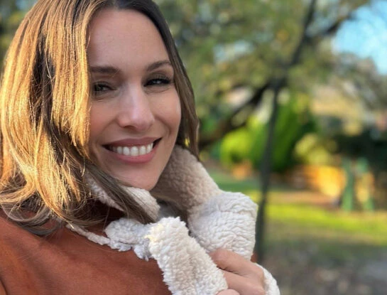 Pampita tiene el abrigo estrella de la temporada invernal
