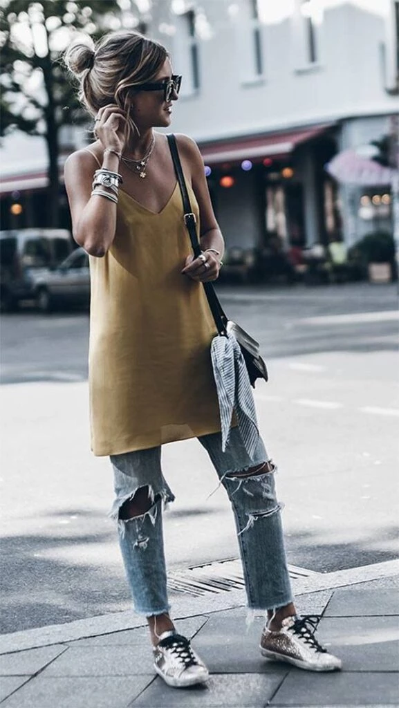 Los looks con prendas lenceras más estilosos del street style