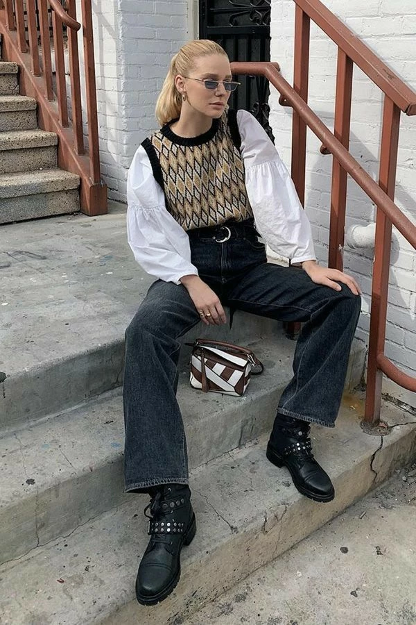 vintage aesthetic street style look