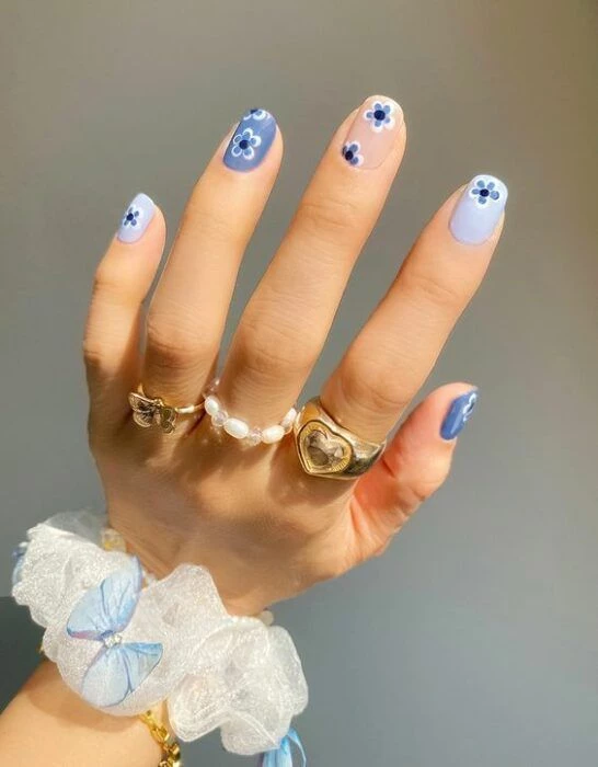 blueberry milk nails manicura viral tik tok tendencia verano
