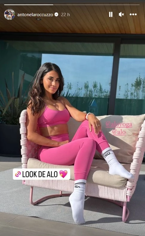 Antonela Roccuzzo con look barbiecore para entrenar