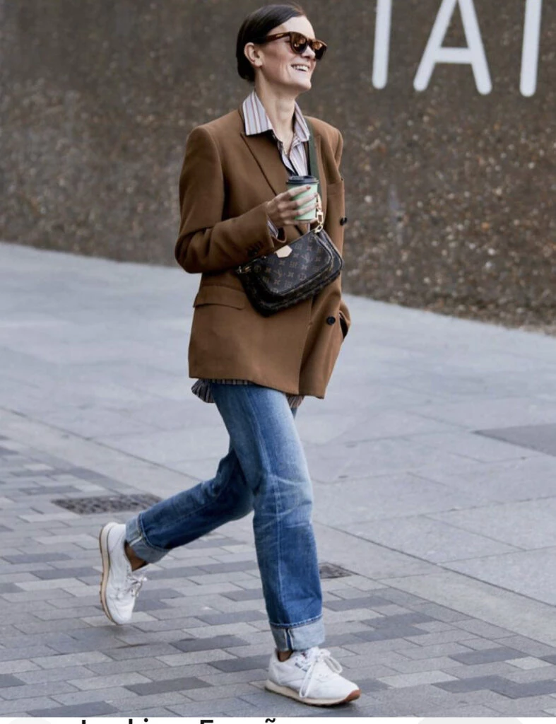 Así se usan los jeans en la oficina. Foto: Pinterest.