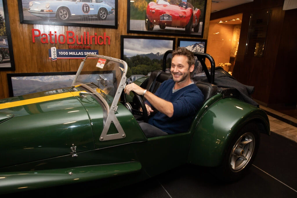 Benjamín Vicuña en el evento de Patio Bullrich junto a 1000 Millas Sport (3)